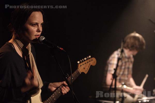 SCOUT NIBLETT - 2008-05-24 - PARIS - La Maroquinerie - Emma Louise Niblett